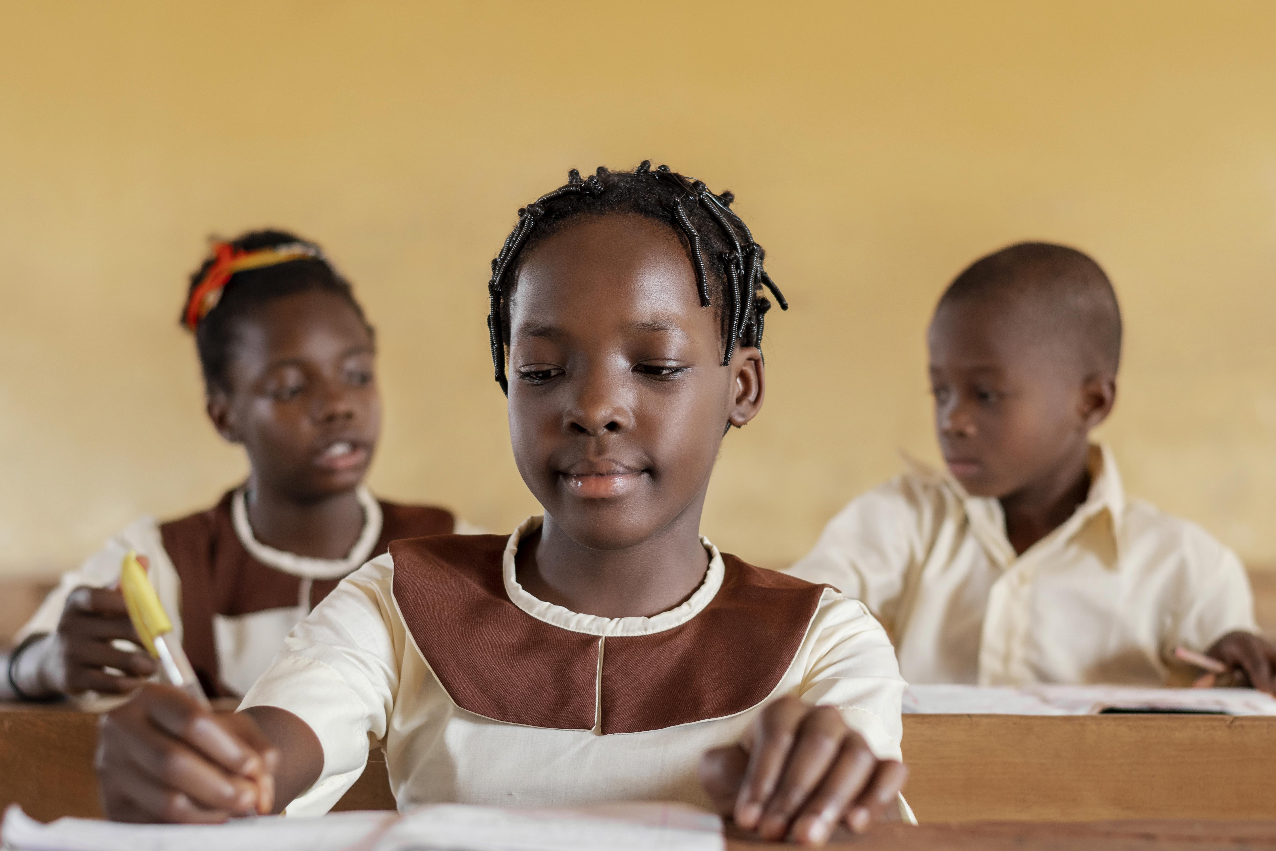COMMUNITY GRAMMARSCHOOL,TOKUNBO/OLORUNTEDO Hero Image